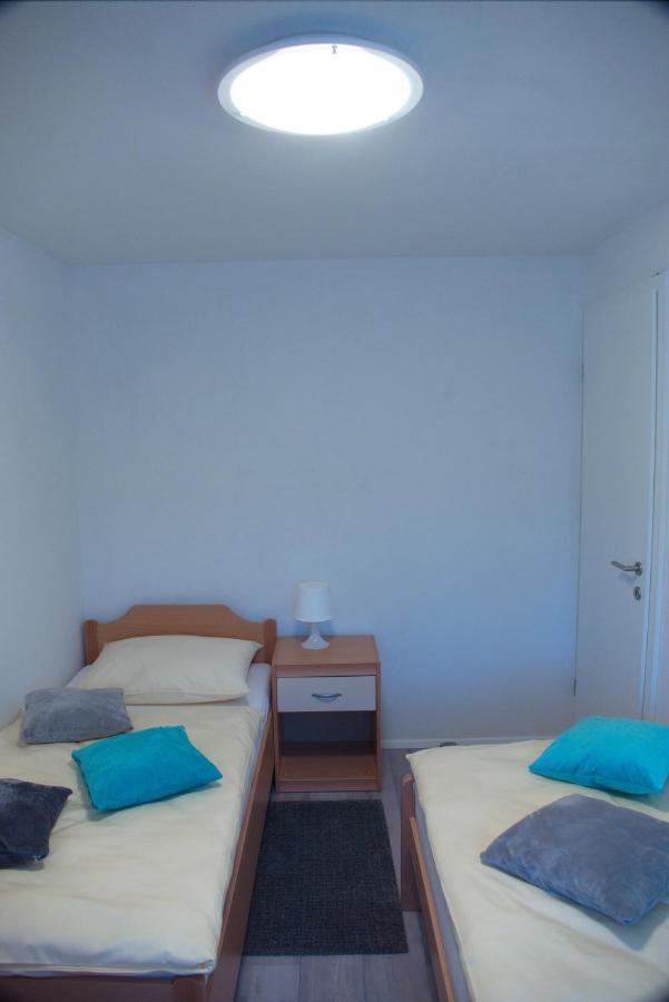 Apartmaji Anita Begunje pri Cerknici المظهر الخارجي الصورة