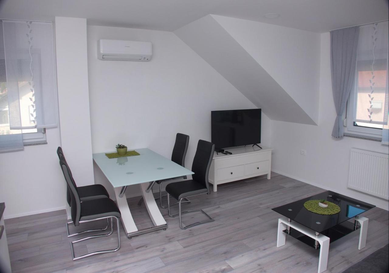 Apartmaji Anita Begunje pri Cerknici المظهر الخارجي الصورة