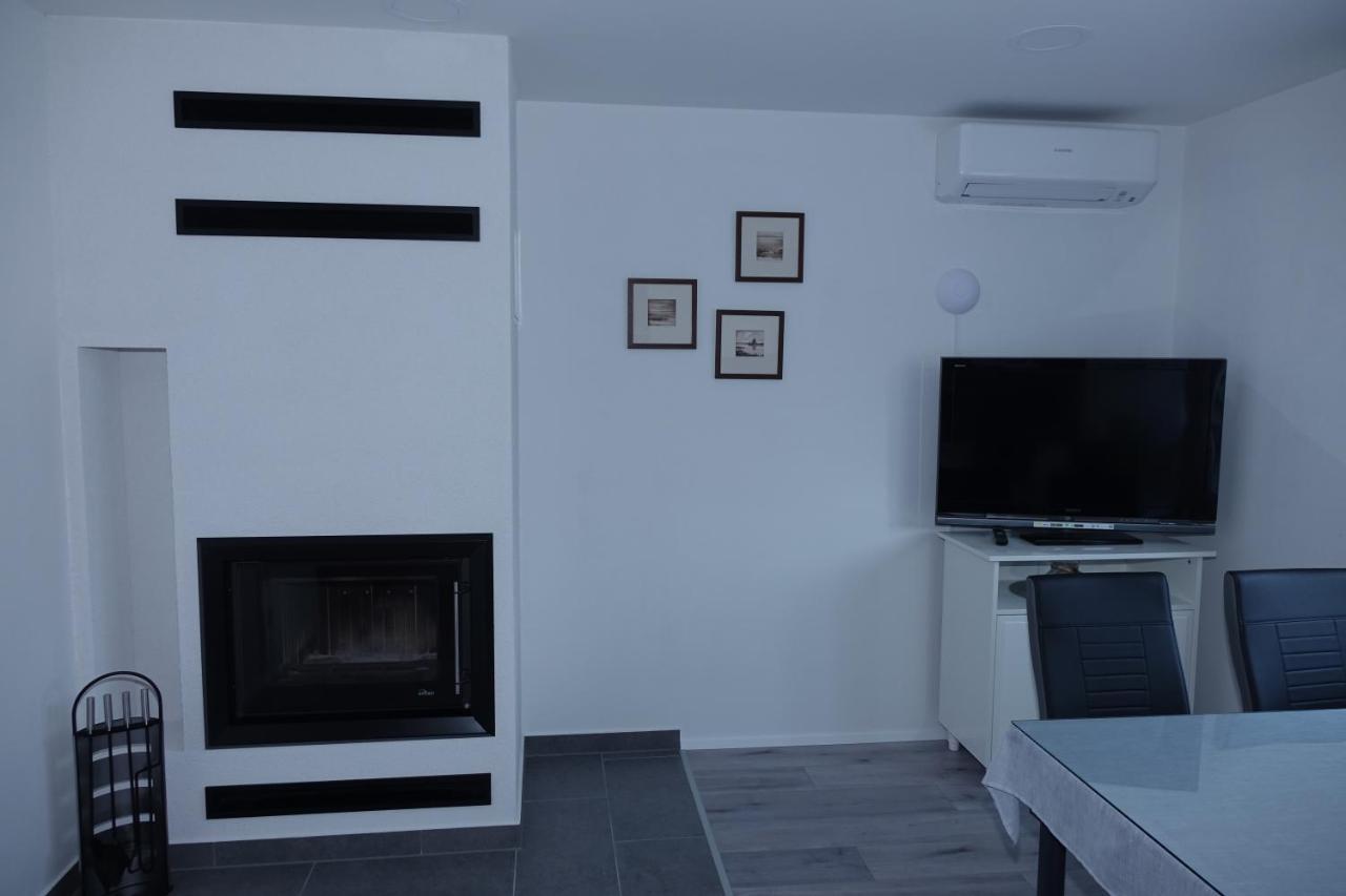 Apartmaji Anita Begunje pri Cerknici المظهر الخارجي الصورة